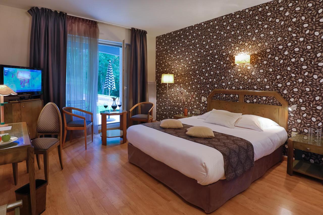 Hotel Logis Burnel Et La Cle Des Champs Rouvres-en-Xaintois Esterno foto